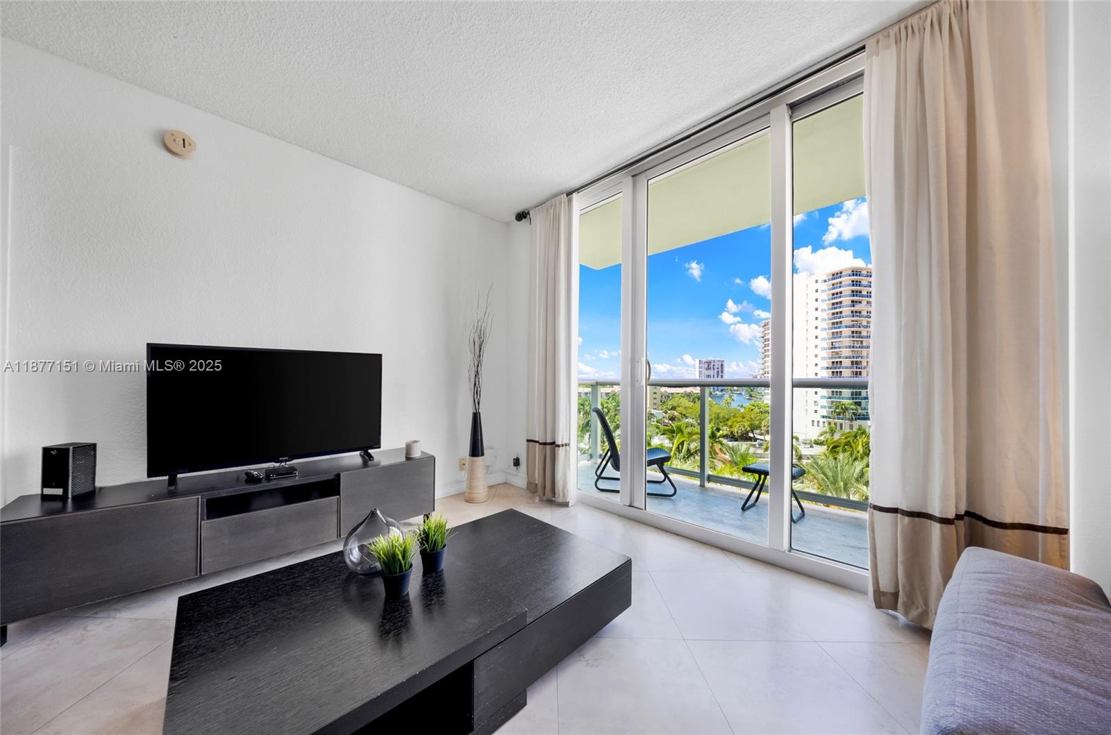 Photo of 3901 Ocean Dr  #7P, Hollywood, Florida, 33019 - 