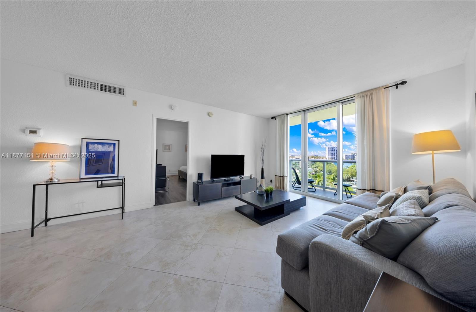Photo of 3901 Ocean Dr  #7P, Hollywood, Florida, 33019 - 