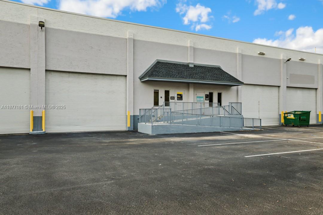 2293  /   sq. ft. $ 2025-10-10 0 Photo