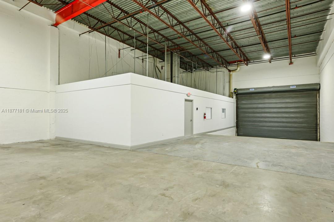 2293  /   sq. ft. $ 2025-10-10 0 Photo