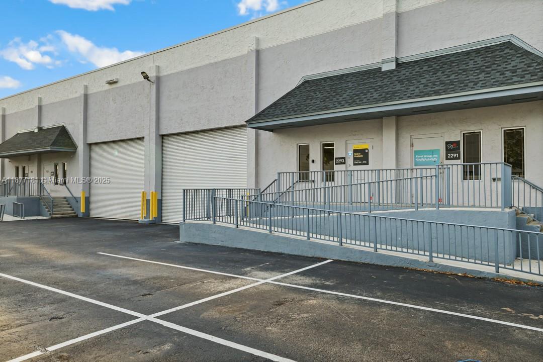 2293  /   sq. ft. $ 2025-10-10 0 Photo