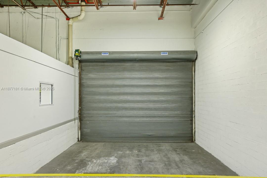 2293  /   sq. ft. $ 2025-10-10 0 Photo