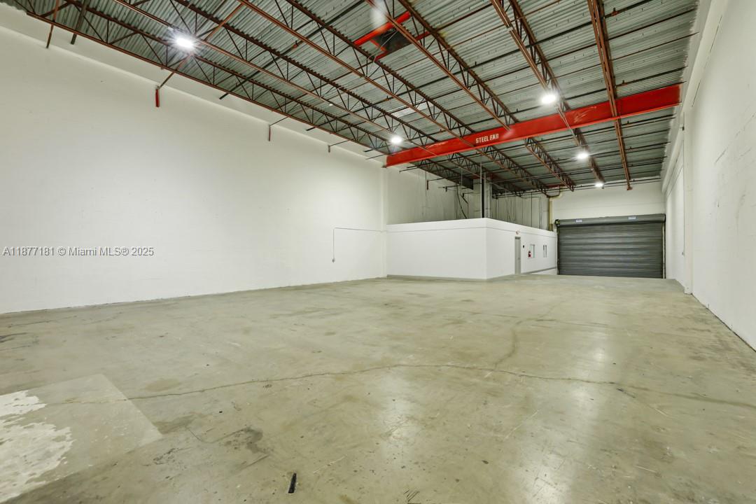 2293  /   sq. ft. $ 2025-10-10 0 Photo