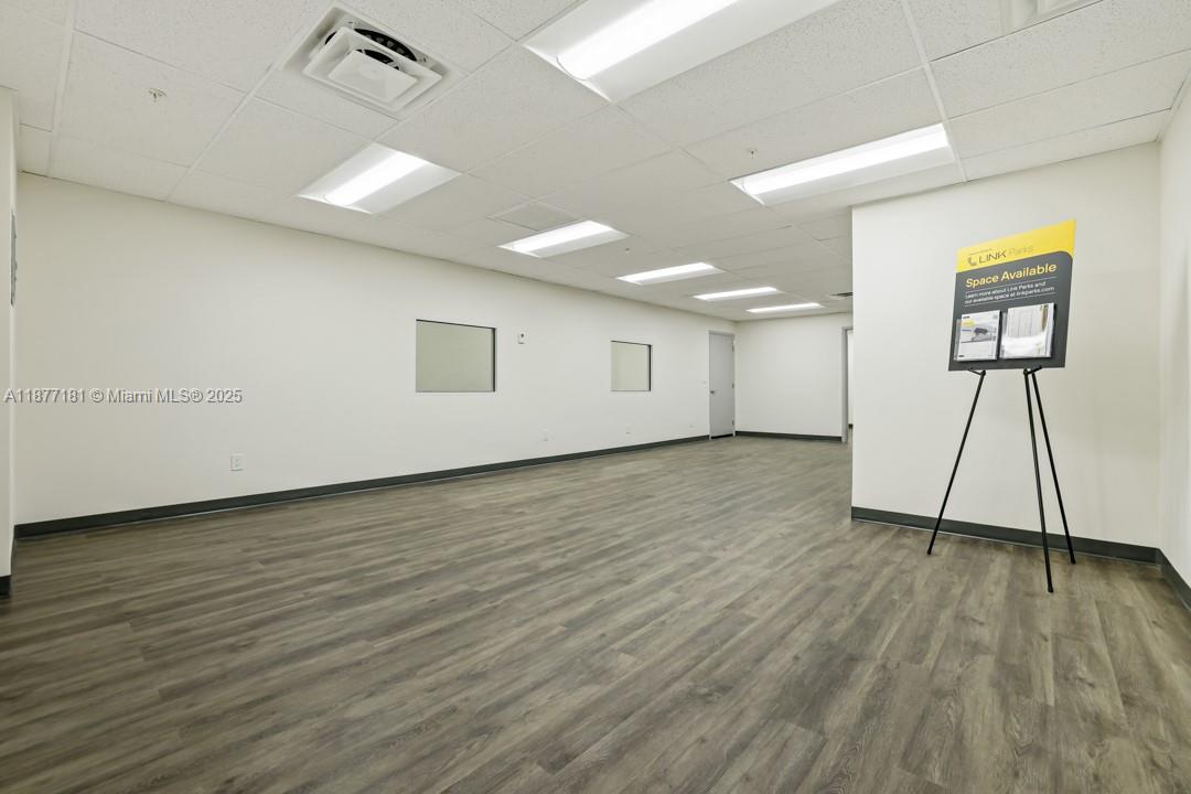 2293  /   sq. ft. $ 2025-10-10 0 Photo