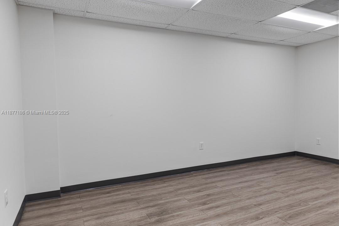 See details 8266 / sq. ft. $ 2025-10-10 0 Photo