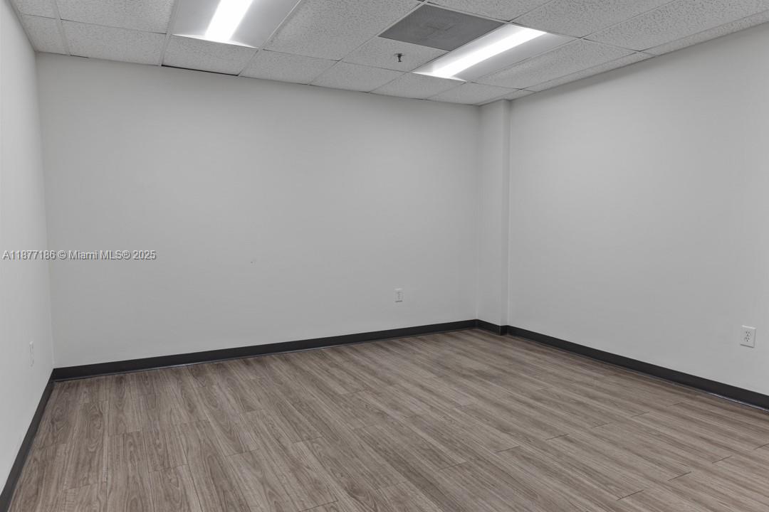 See details 8266 / sq. ft. $ 2025-10-10 0 Photo