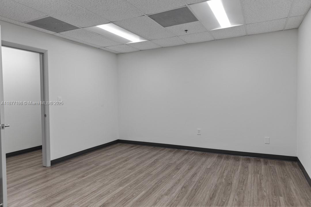 See details 8266 / sq. ft. $ 2025-10-10 0 Photo