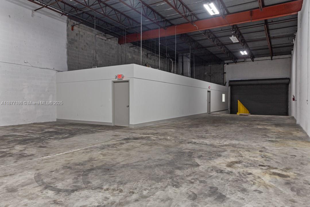 See details 8266 / sq. ft. $ 2025-10-10 0 Photo