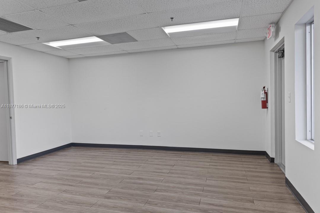 See details 8266 / sq. ft. $ 2025-10-10 0 Photo