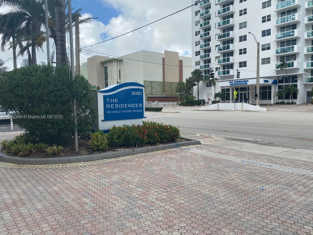 Photo of 3001 Ocean Dr  #833, Hollywood, Florida, 33019 - 