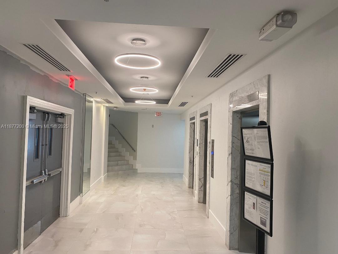 Photo of 3001 Ocean Dr  #833, Hollywood, Florida, 33019 - 