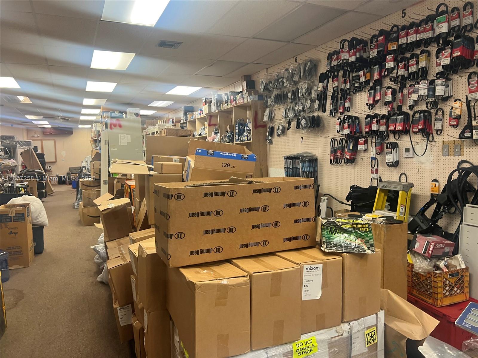   /   sq. ft. $ 2025-09-12 0 Photo