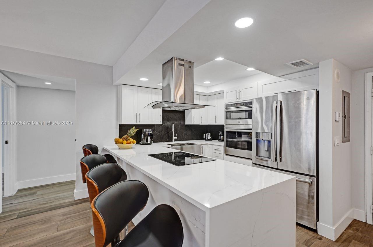 Photo of 600 Three Islands Blvd  #615, Hallandale Beach, Florida, 33009 - 