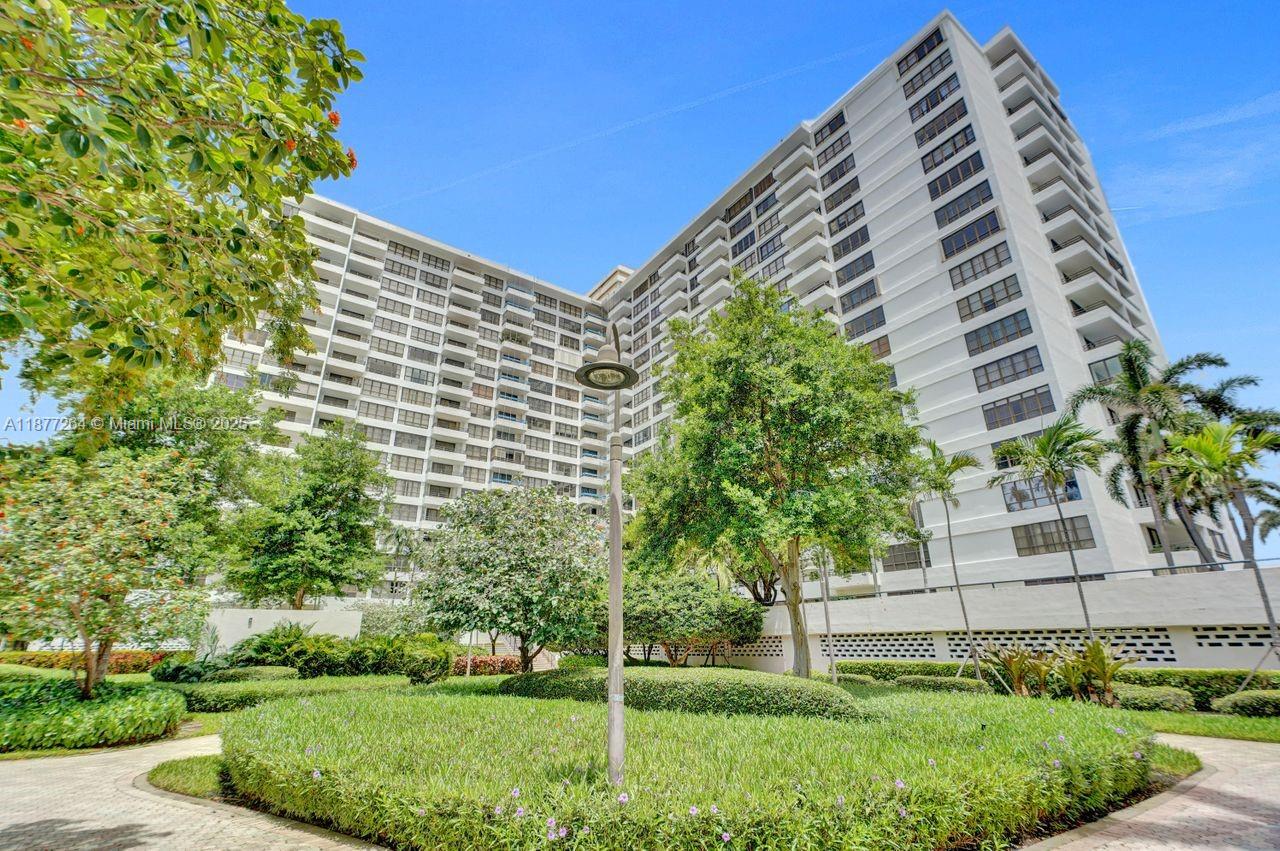 Photo of 600 Three Islands Blvd  #615, Hallandale Beach, Florida, 33009 - 
