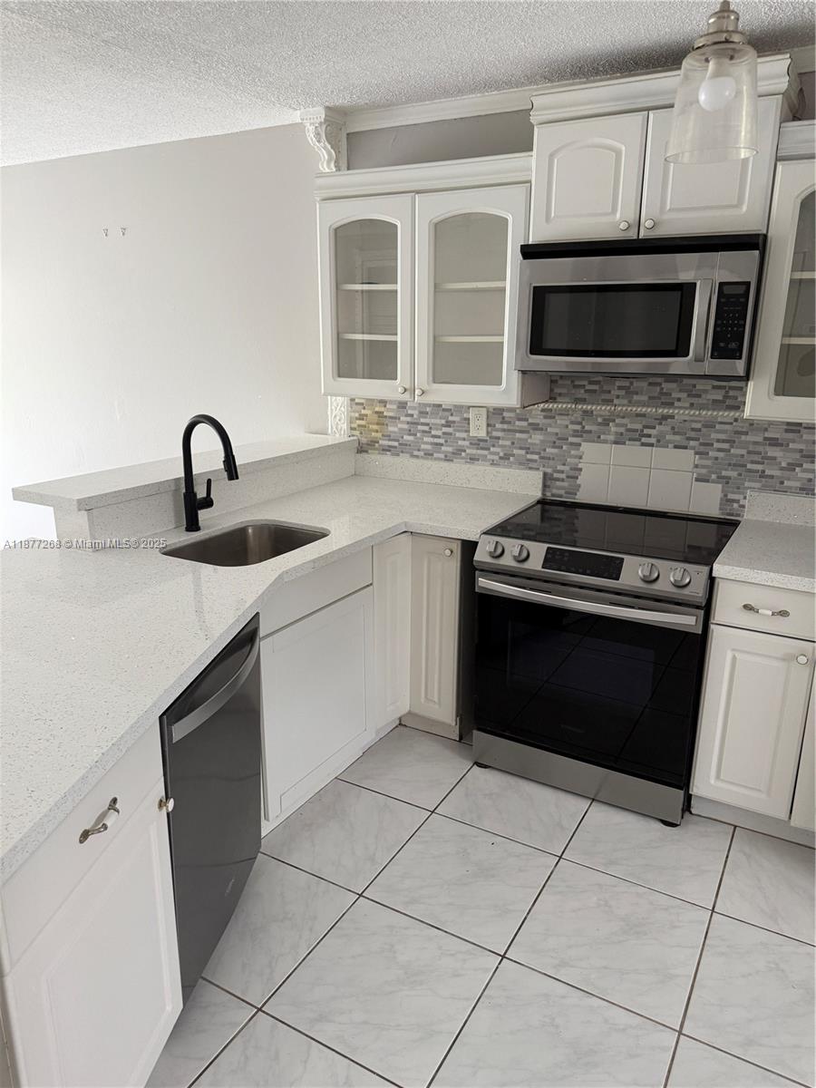 410-2 2 / 2 1036 sq. ft. $ 2025-09-12 0 Photo
