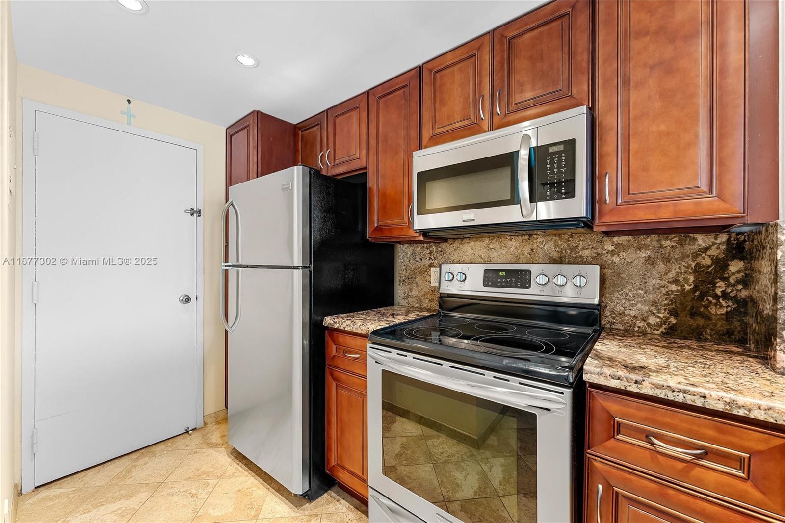 3L 0 / 1 545 sq. ft. $ 2025-09-12 0 Photo