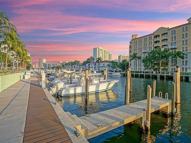 Photo of 2950 188th St  #448, Aventura, Florida, 33180 - 