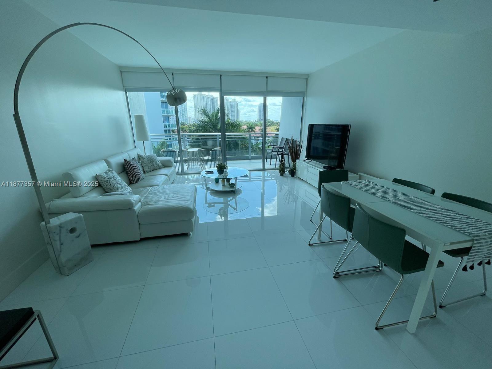 Photo of 2950 188th St  #448, Aventura, Florida, 33180 - 