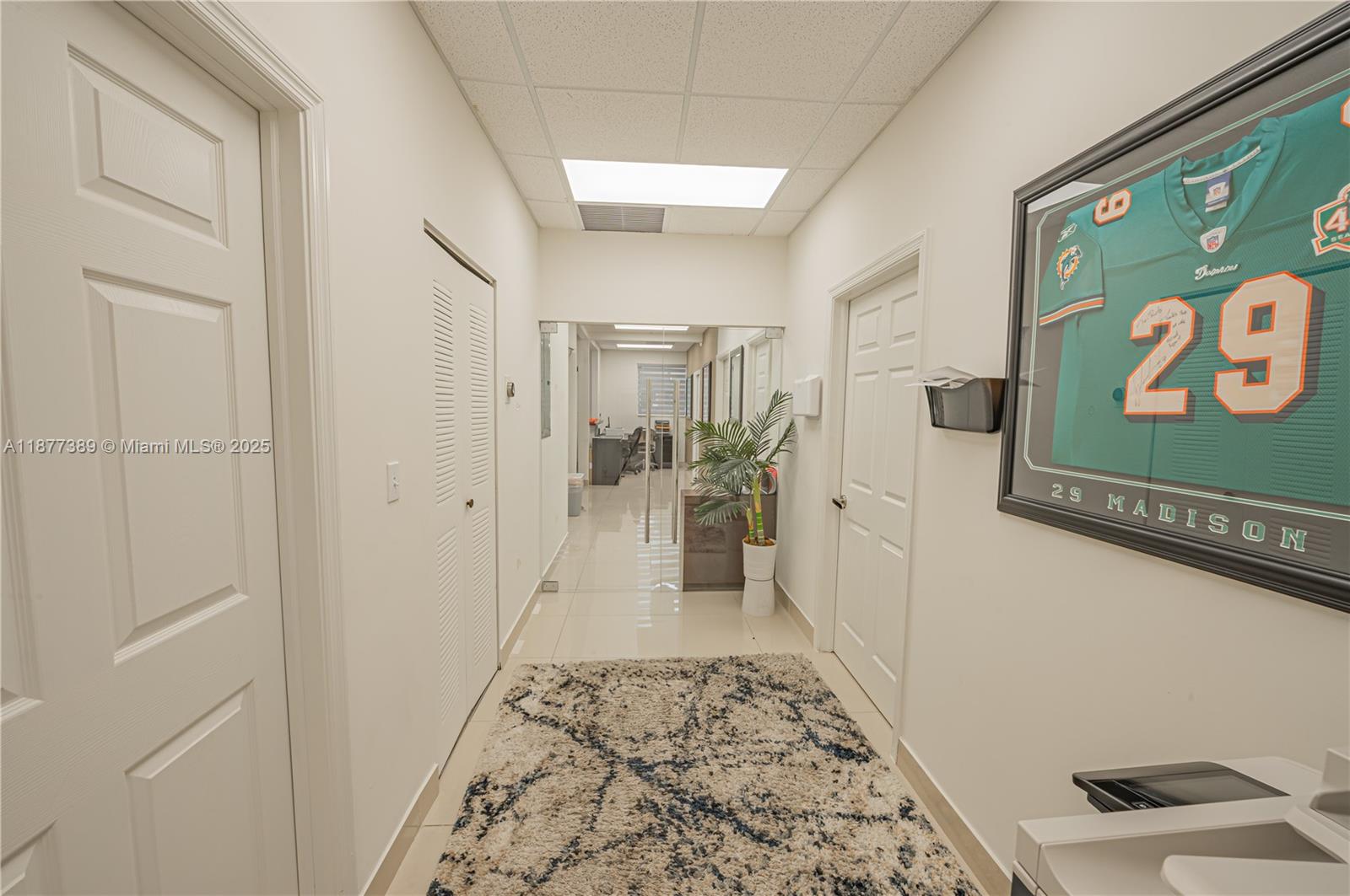 See details   /   sq. ft. $ 2025-09-12 0 Photo