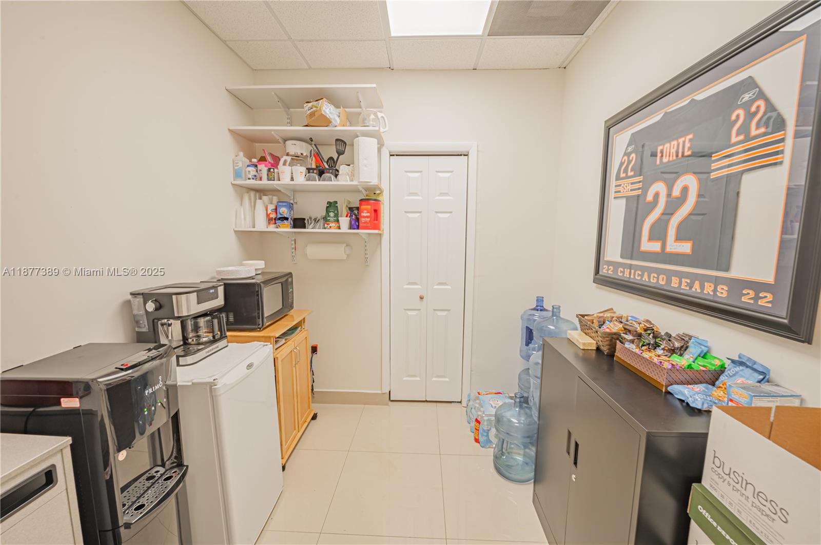 See details   /   sq. ft. $ 2025-09-12 0 Photo