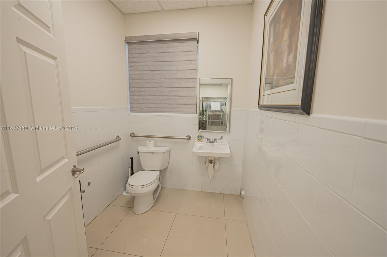 See details   /   sq. ft. $ 2025-09-12 0 Photo