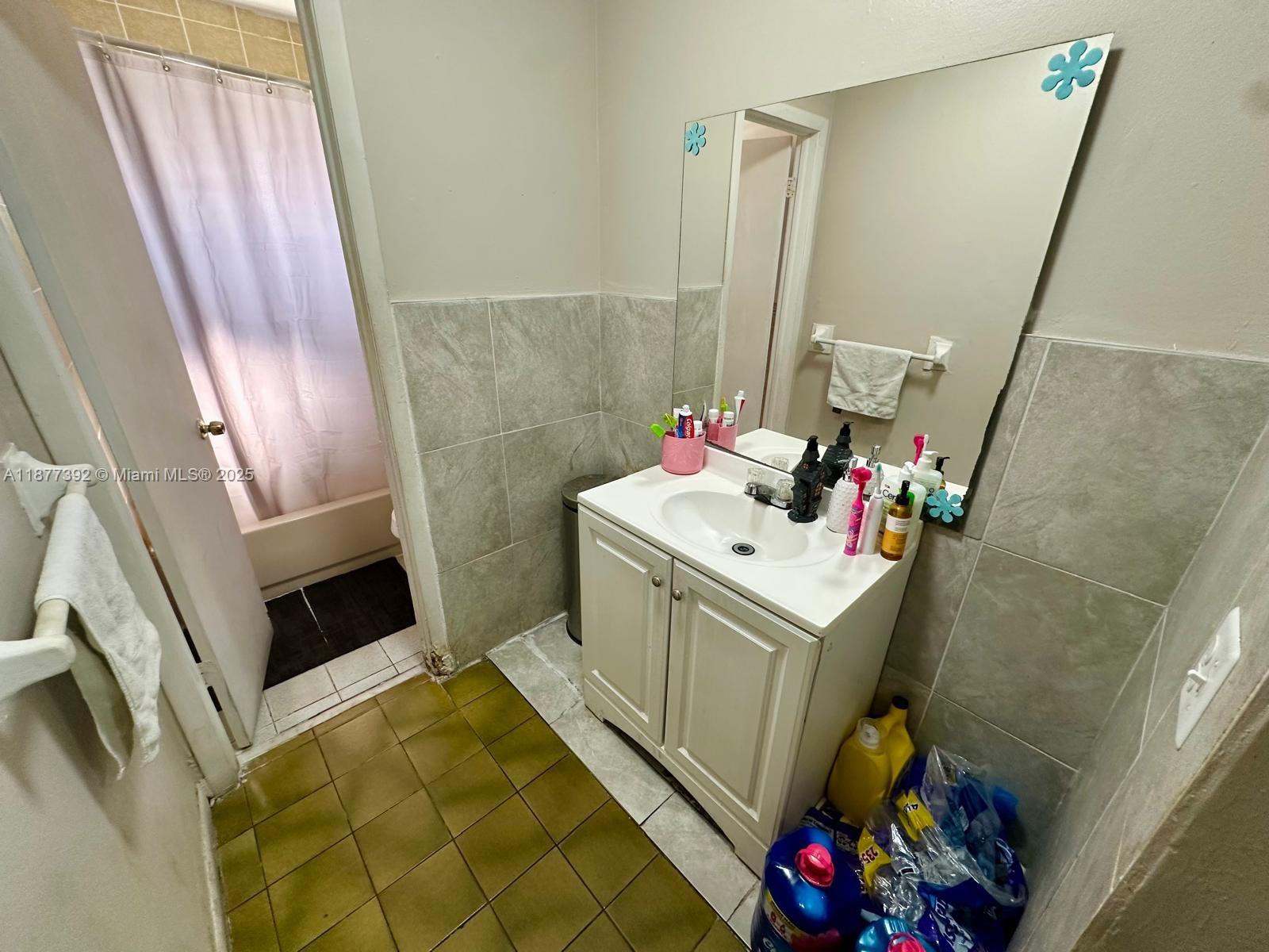   /  2290 sq. ft. $ 2025-09-12 0 Photo