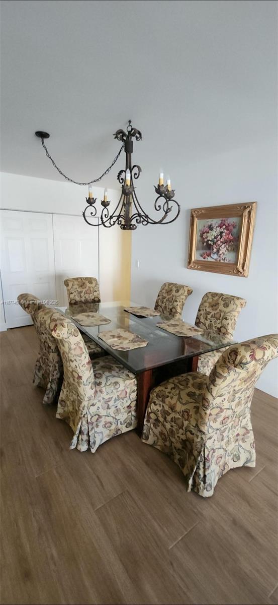 9M 1 / 2 870 sq. ft. $ 2025-09-12 0 Photo