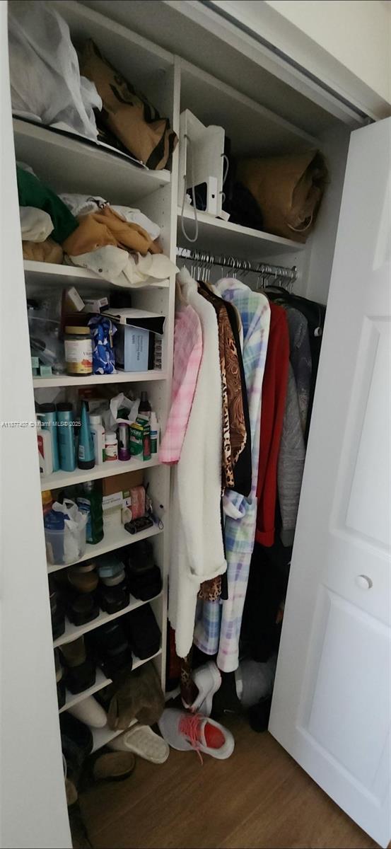 9M 1 / 2 870 sq. ft. $ 2025-09-12 0 Photo