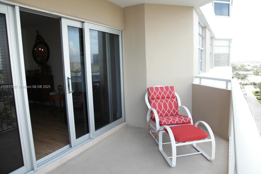 9M 1 / 2 870 sq. ft. $ 2025-09-12 0 Photo