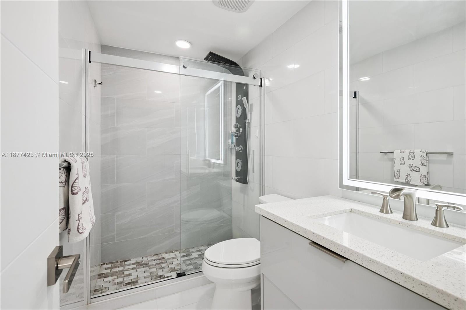 Photo of 3505 Ocean Dr  #901, Hollywood, Florida, 33019 - 