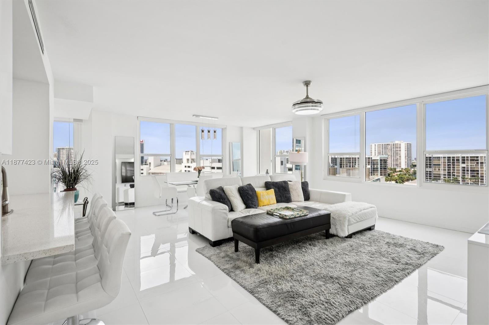 Photo of 3505 Ocean Dr  #901, Hollywood, Florida, 33019 - 