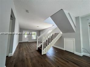 See details / sq. ft. $ 2025-09-12 0 Photo
