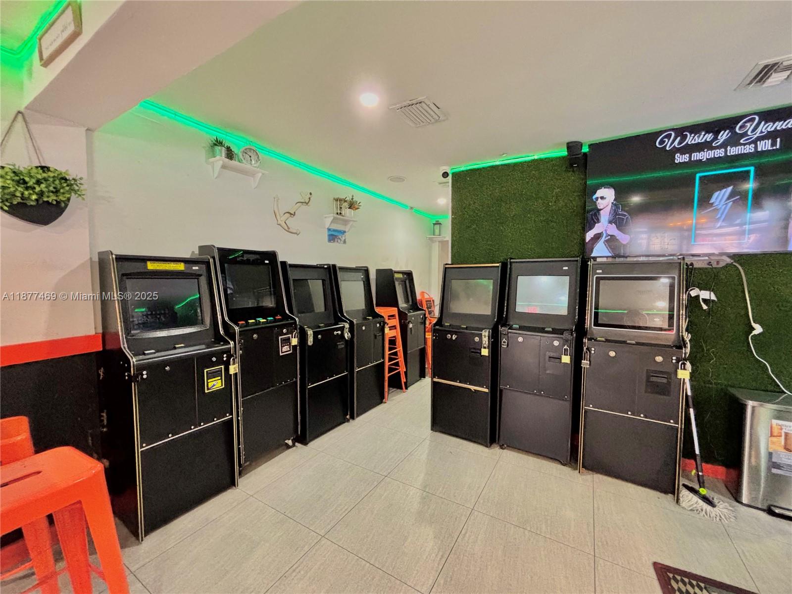 See details / sq. ft. $ 2025-09-12 0 Photo