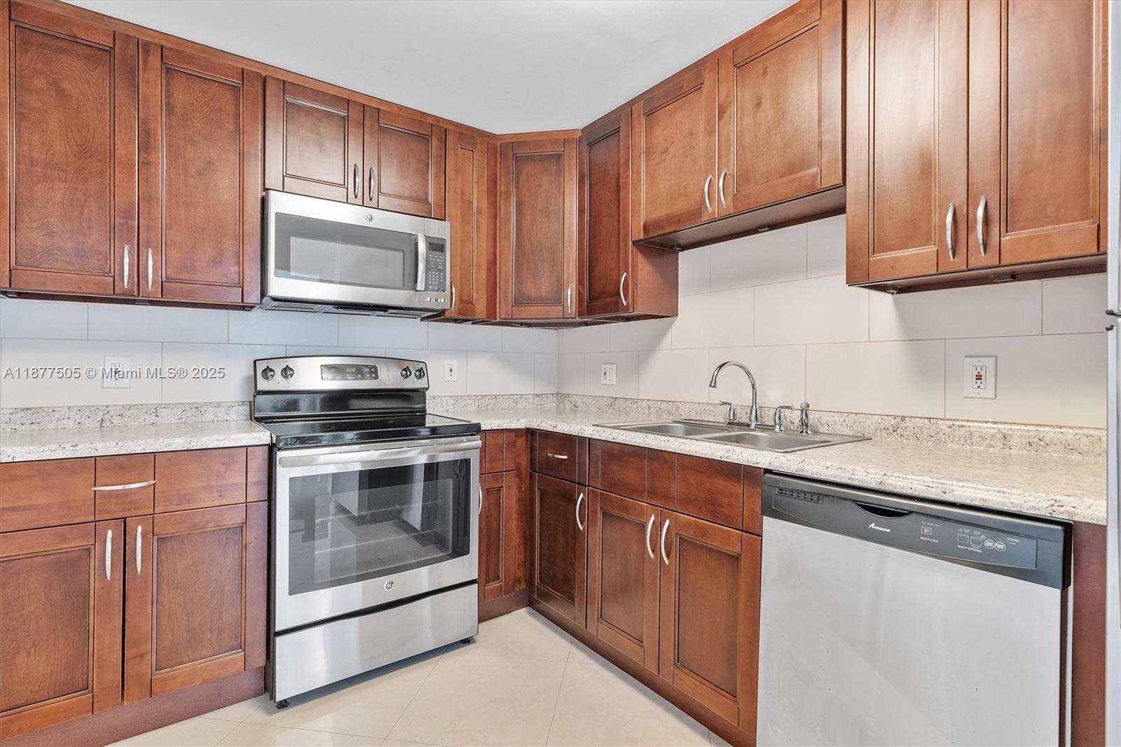 Photo of 400 Kings Point Dr  #1425, Sunny Isles Beach, Florida, 33160 - 