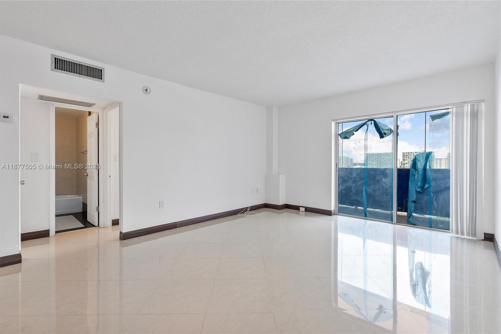 Photo of 400 Kings Point Dr #1425, Sunny Isles Beach, Florida, 33160 -