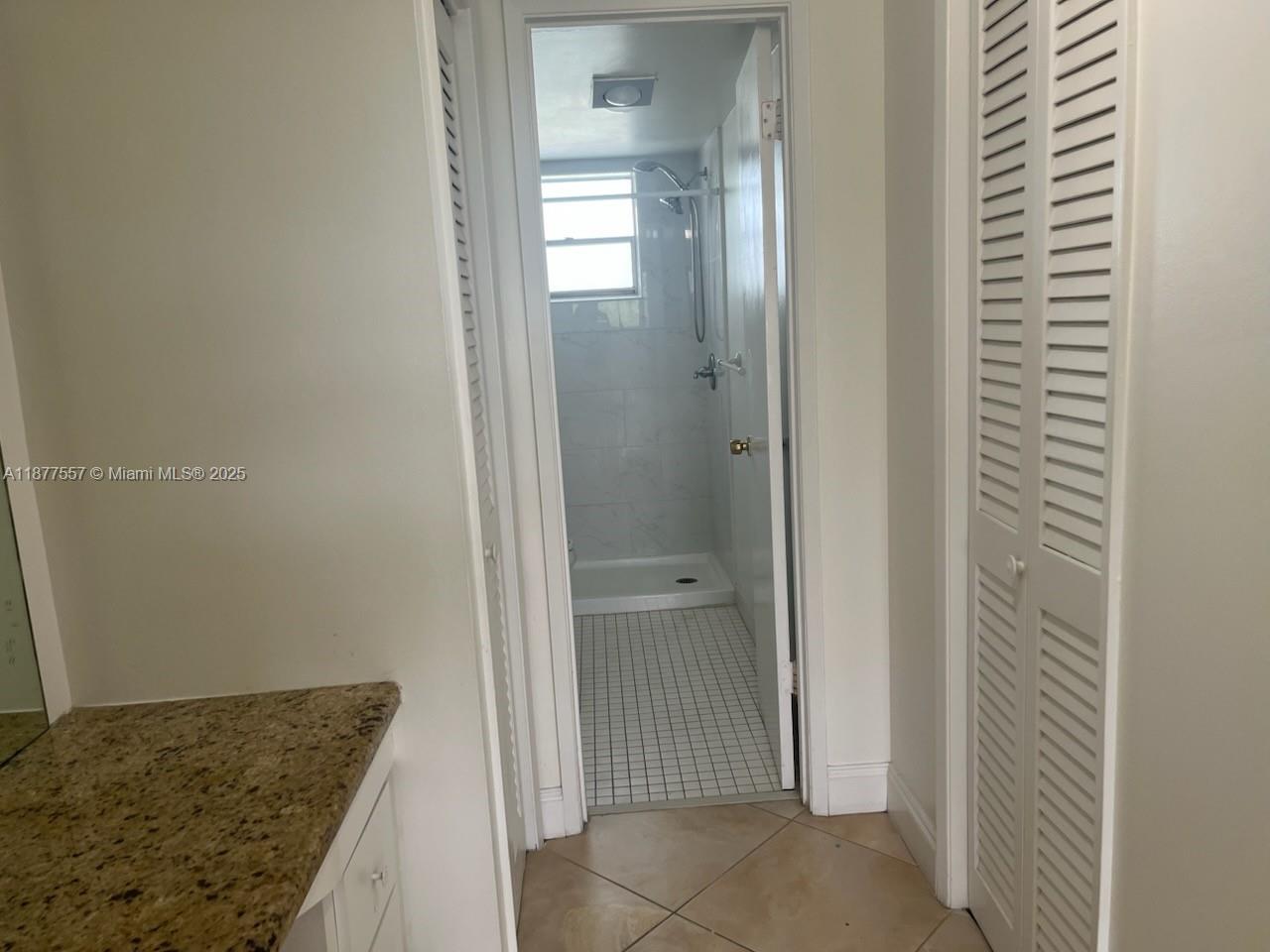 302 1 / 2 775 sq. ft. $ 2025-09-26 0 Photo