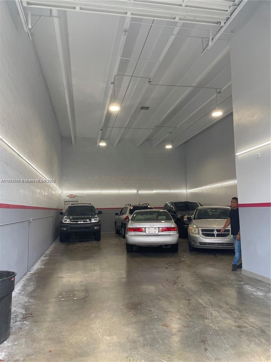 3  /   sq. ft. $ 2025-09-12 0 Photo