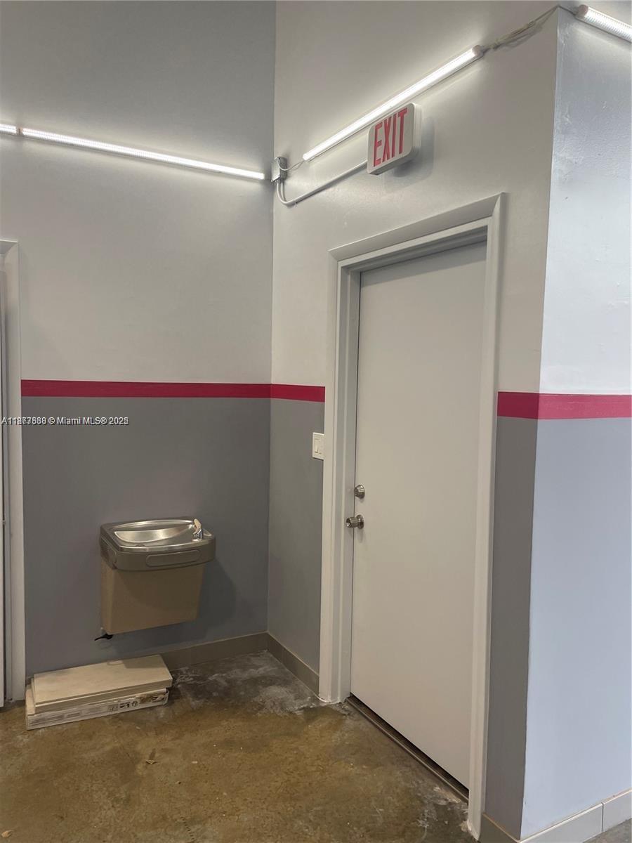 3  /   sq. ft. $ 2025-09-12 0 Photo