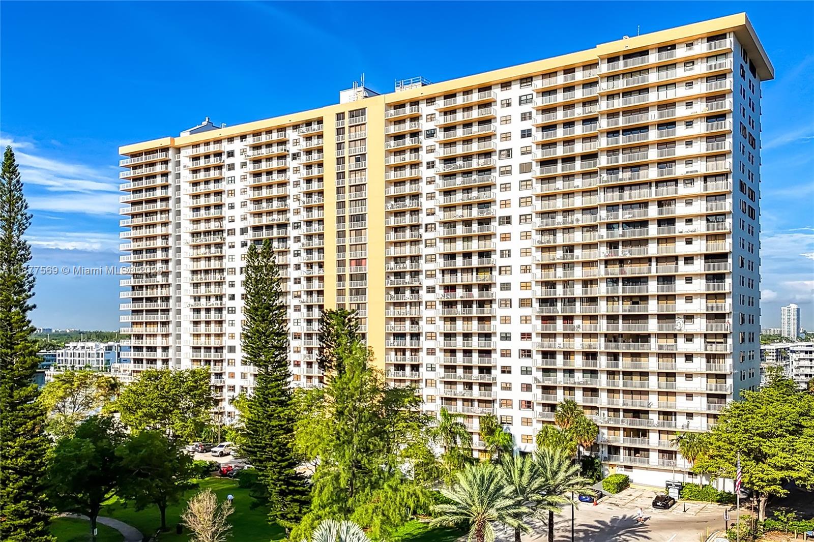 1709 3 / 3 1775 sq. ft. $ 2025-09-12 0 Photo
