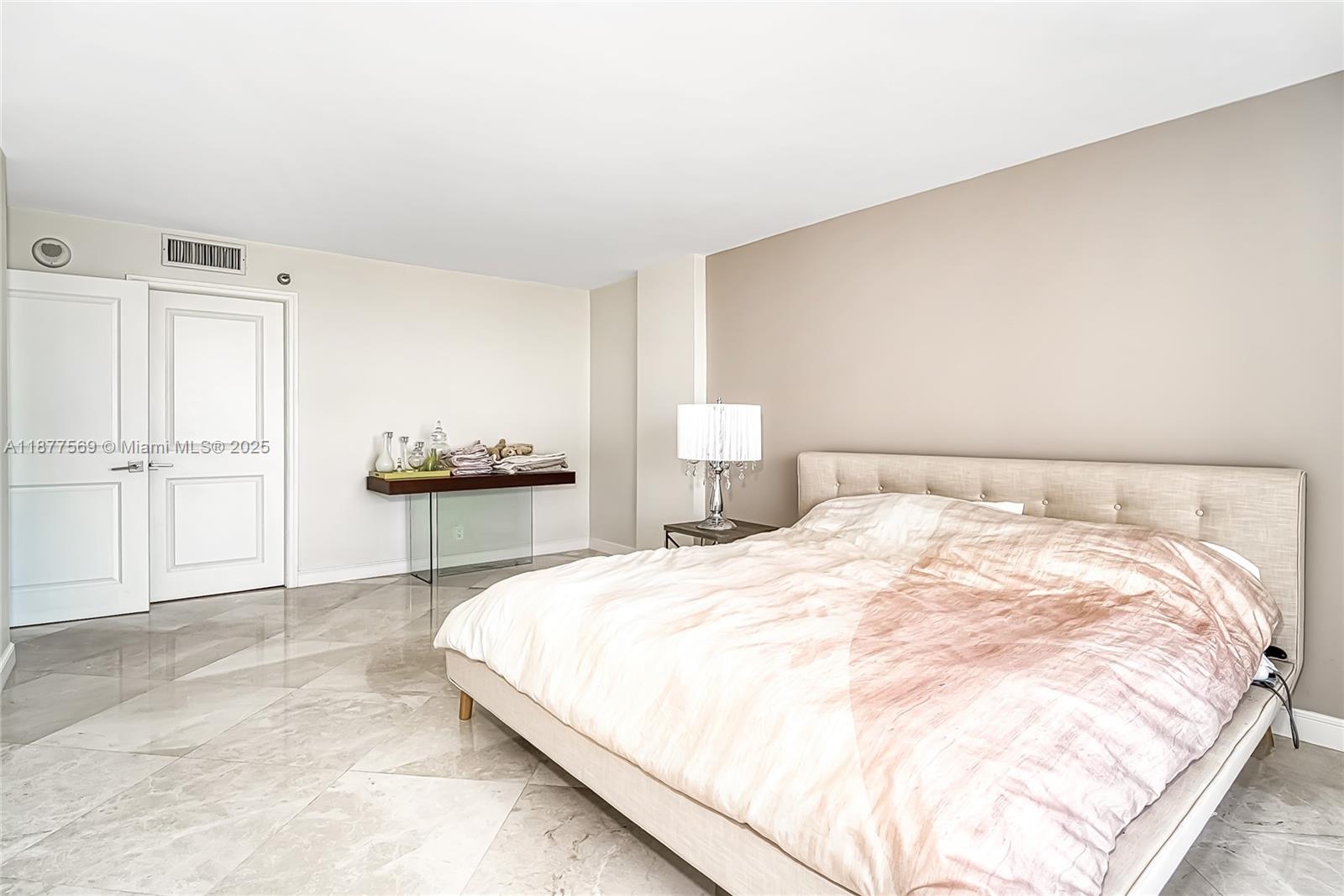 1709 3 / 3 1775 sq. ft. $ 2025-09-12 0 Photo