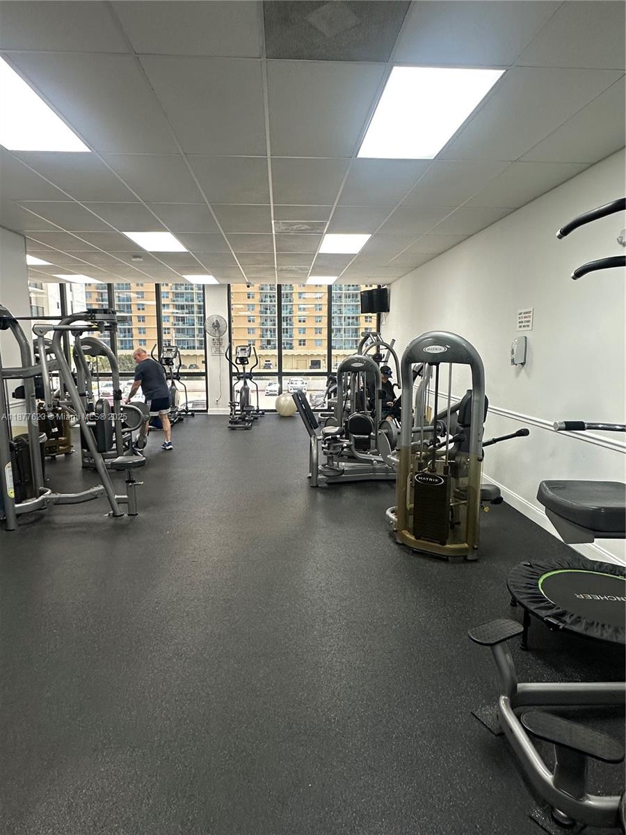 Photo of 2401 Ocean Dr  #2504, Hollywood, Florida, 33019 - 