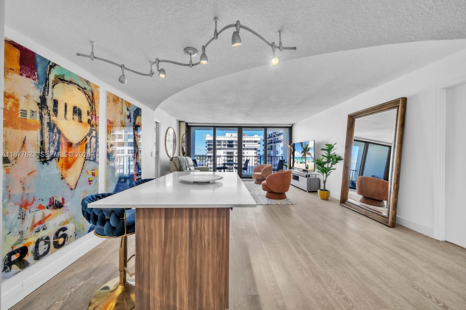 Photo of 2401 Ocean Dr  #2504, Hollywood, Florida, 33019 - 