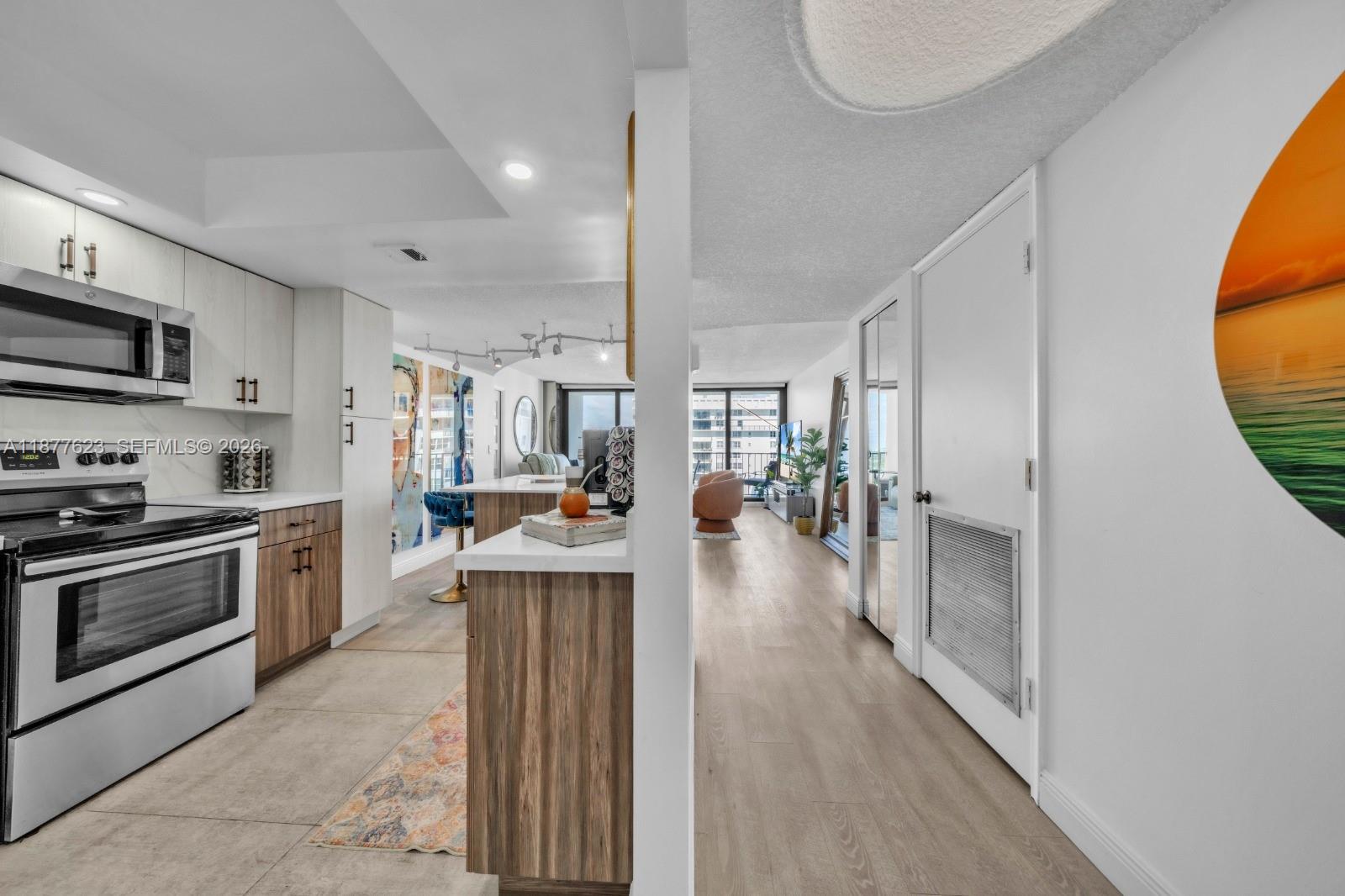 Photo of 2401 Ocean Dr  #2504, Hollywood, Florida, 33019 - 