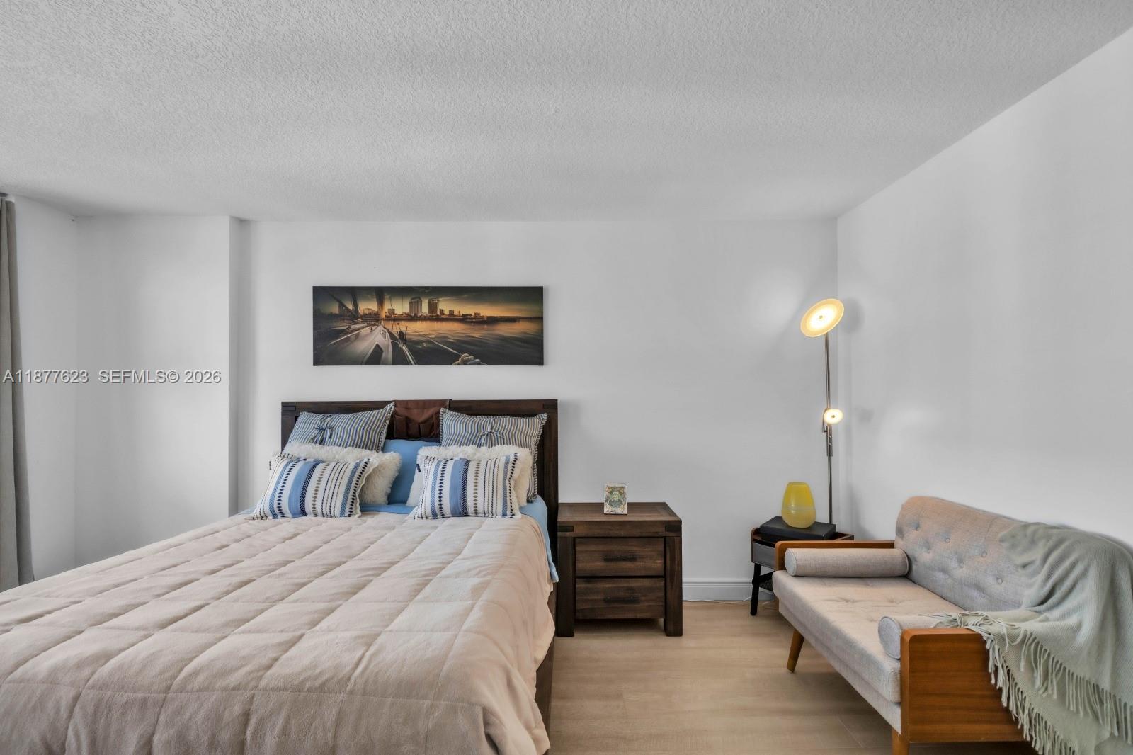 Photo of 2401 Ocean Dr  #2504, Hollywood, Florida, 33019 - 