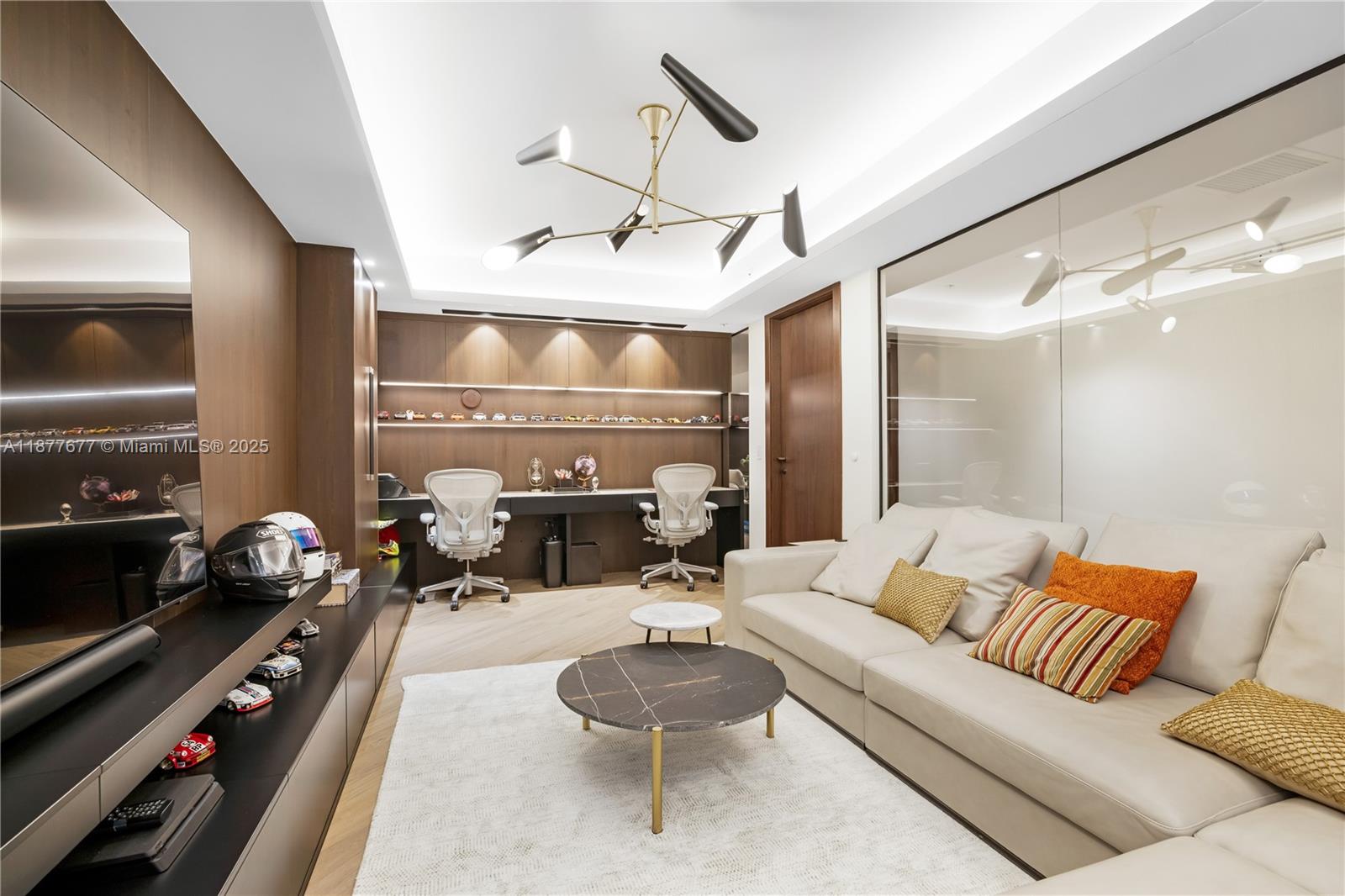 See details 5-2403 4 / 5 3094 sq. ft. $ 2025-09-12 0 Photo