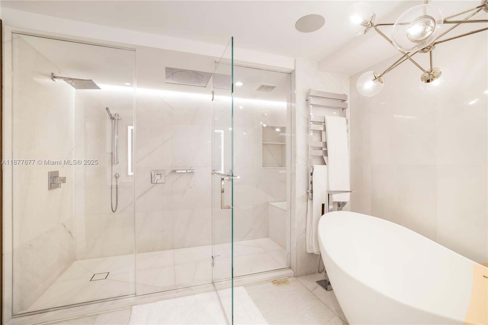 See details 5-2403 4 / 5 3094 sq. ft. $ 2025-09-12 0 Photo