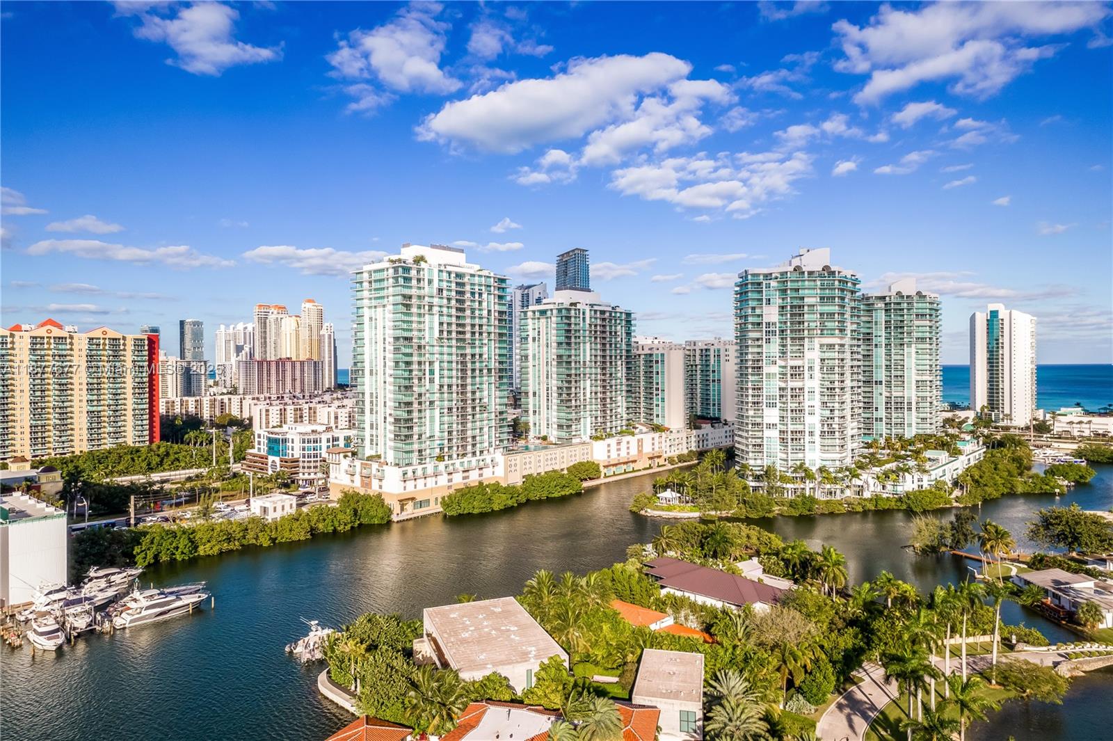 See details 5-2403 4 / 5 3094 sq. ft. $ 2025-09-12 0 Photo