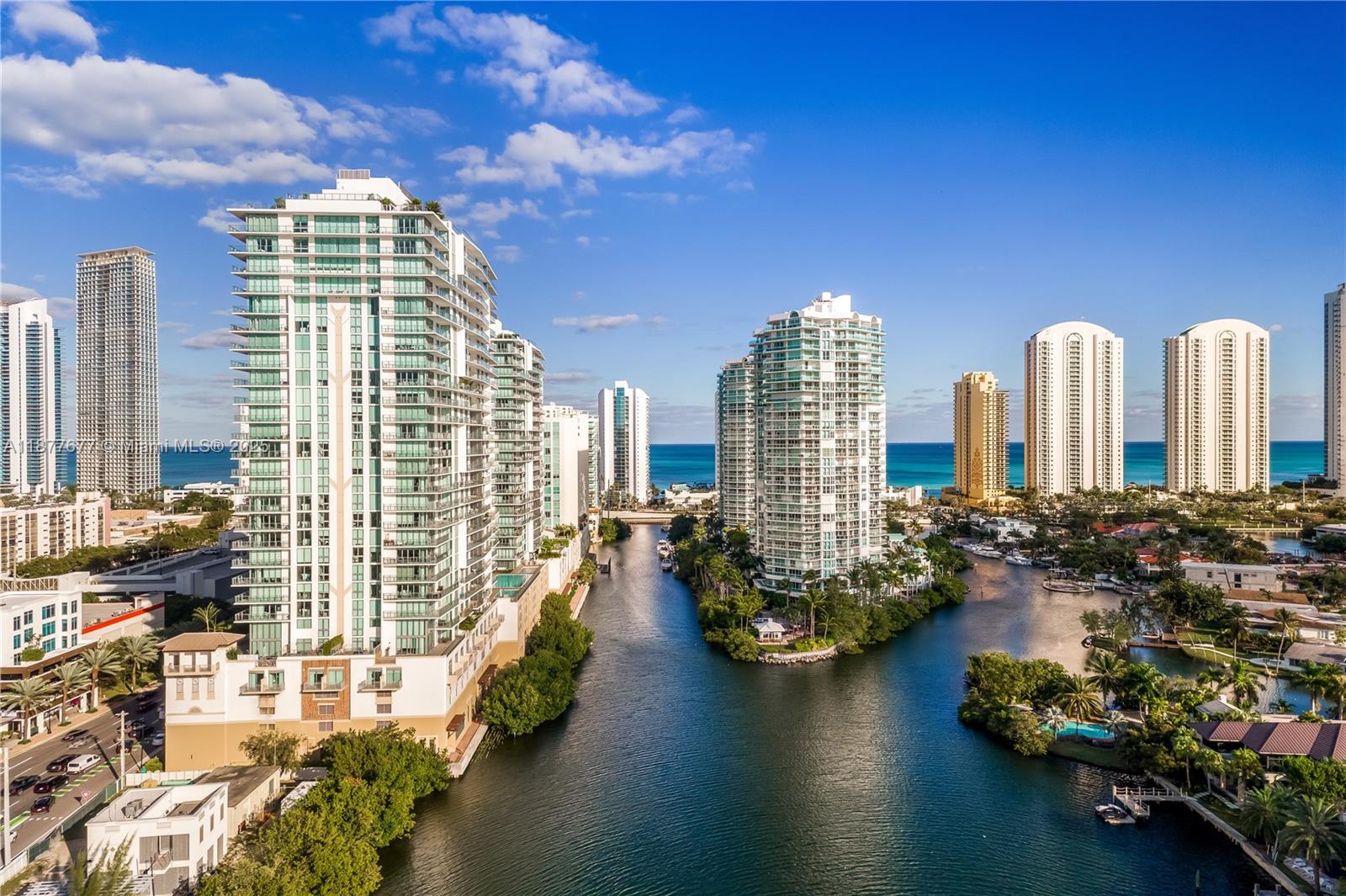 See details 5-2403 4 / 5 3094 sq. ft. $ 2025-09-12 0 Photo