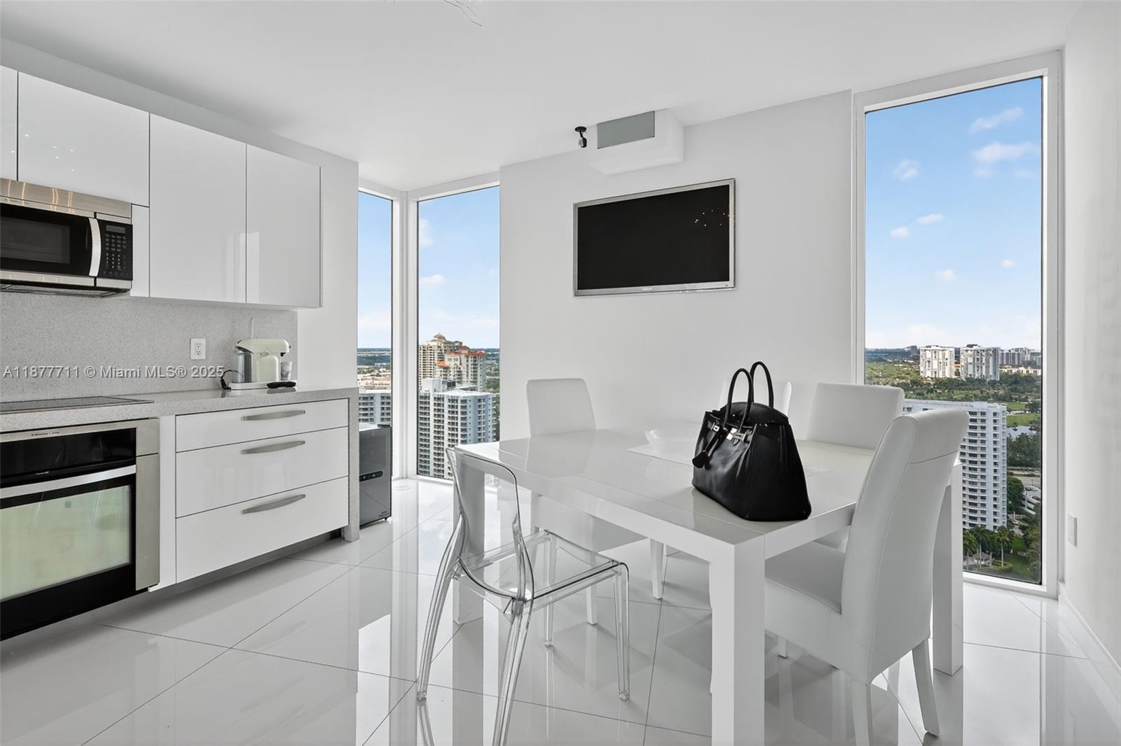 Photo of 3370 Hidden Bay Dr  #2915, Aventura, Florida, 33180 - 