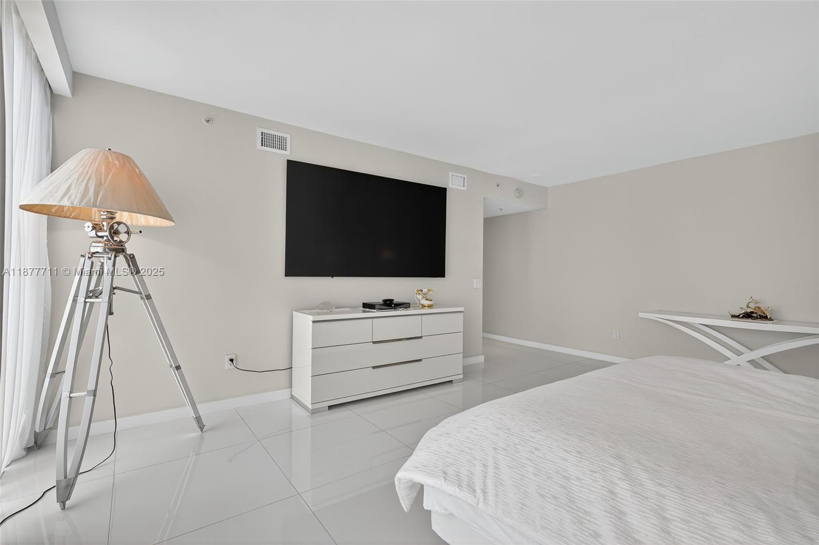 Photo of 3370 Hidden Bay Dr  #2915, Aventura, Florida, 33180 - 
